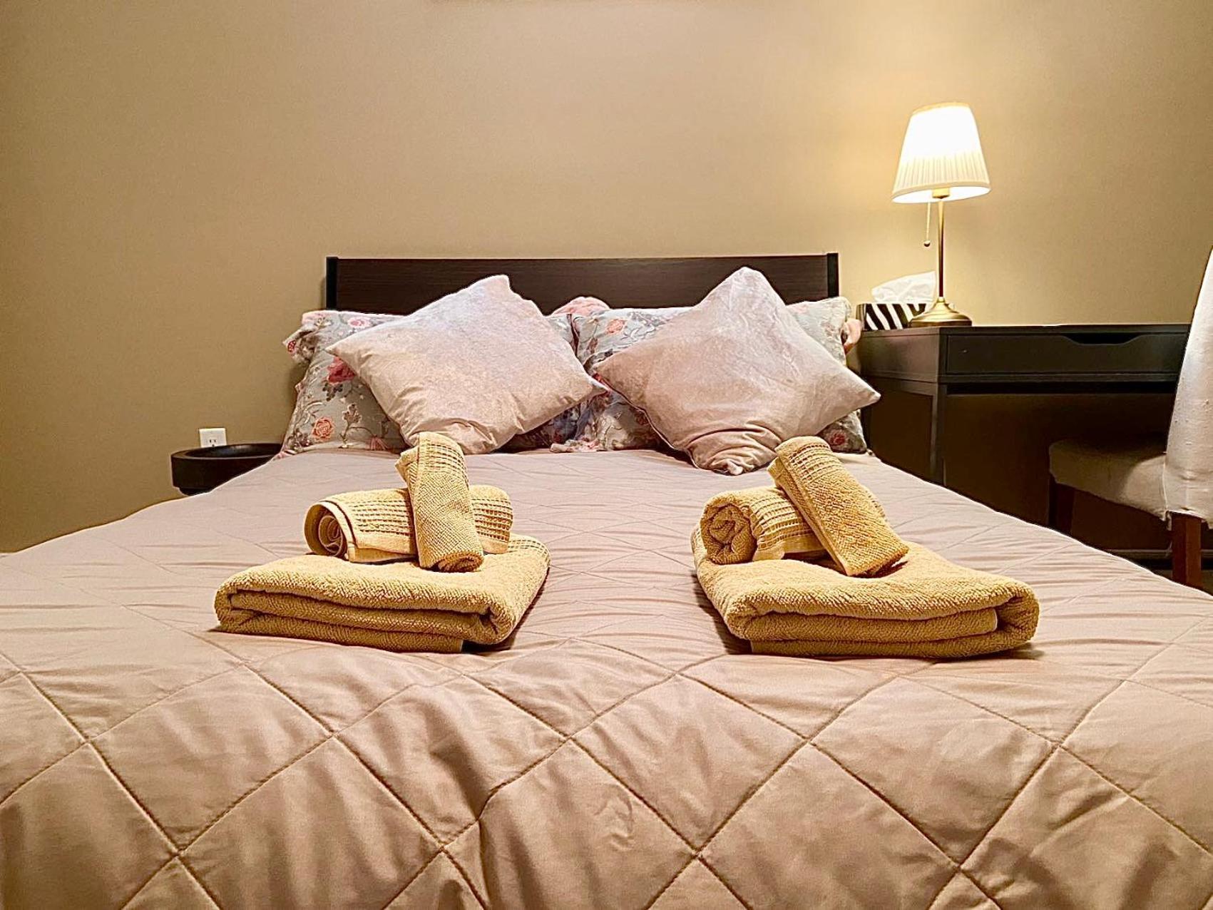Cozy And Stylish Entire Suite In Халифакс Екстериор снимка
